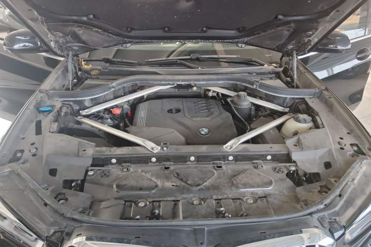 Used BMW X5 2022 Restyled xDrive 30Li Luxury Version M Sport Package
