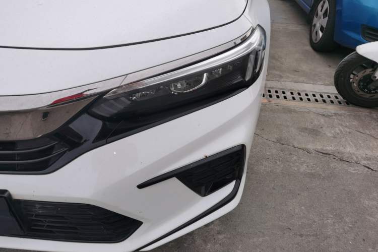 Used Honda Civic 2023 240TURBO CVT Dynamic · Center Stage Special Edition
