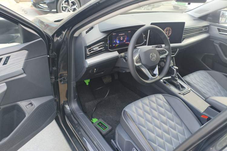 Used Volkswagen Sagitar 2024 300TSI DSG Excellence Edition
