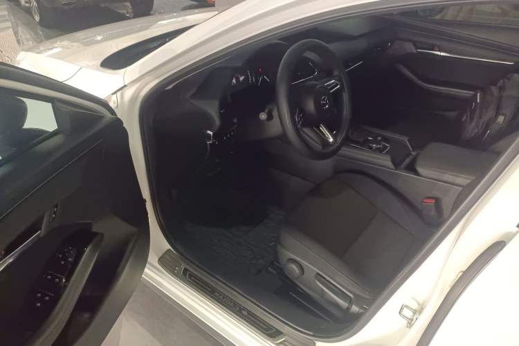 Used Mazda Mazda 3 Axela 2022 2.0L Automatic ZhiXuan Edition
