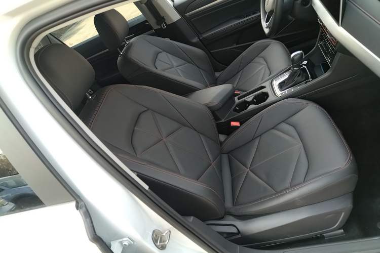 Used Volkswagen Lavida 2024 300TSI DSG Starry Sky Leading Edition
