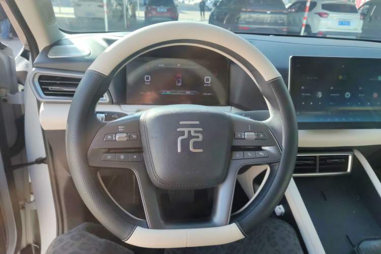Used BYD Yuan UP 2025 Model 301KM Leading Version