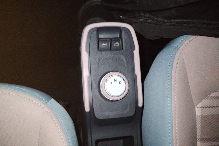 Used Chery QQ Ice Cream 2024 120km Cone
