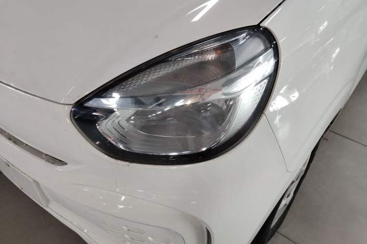 Used Roewe Clever 2021 302 km New Four-Seater Super-Efficient Version
