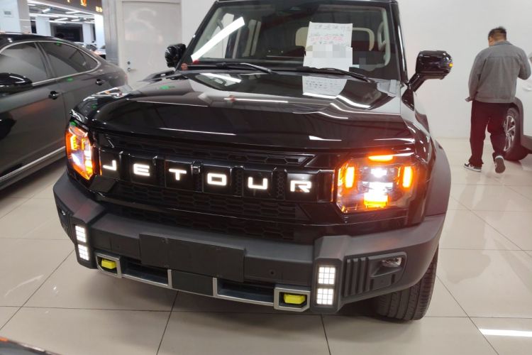 Used JETOUR Traveler 2023 2.0T All-Wheel-Drive CrossPRO
