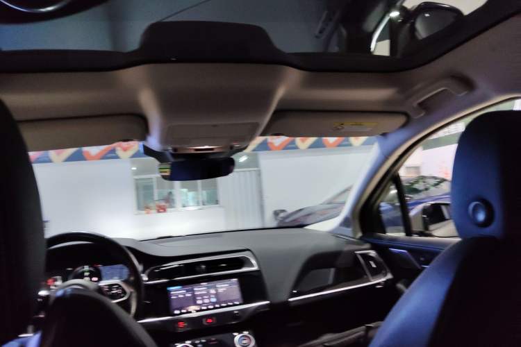 Used Jaguar I-PACE 2018 EV400 SE
