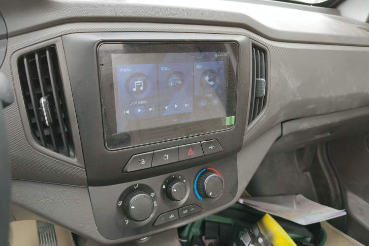 Used Wuling Rongguang New Truck 2023 1.5L Single-Row Extended Version Standard LAR
