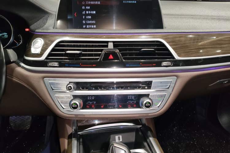 Used BMW 7 Series 2017 730Li Leading Model
