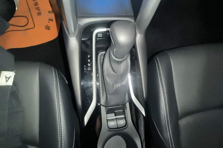 Used Toyota FRONTLANDER 2023 2.0L Smart Electric Hybrid Dual-Engine Deluxe Version
