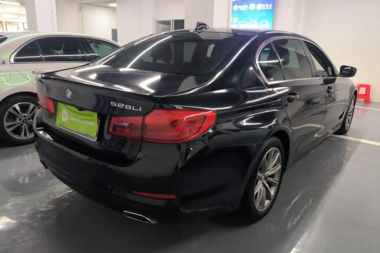 Used BMW 5 Series 2018 528Li Launch Special Edition
