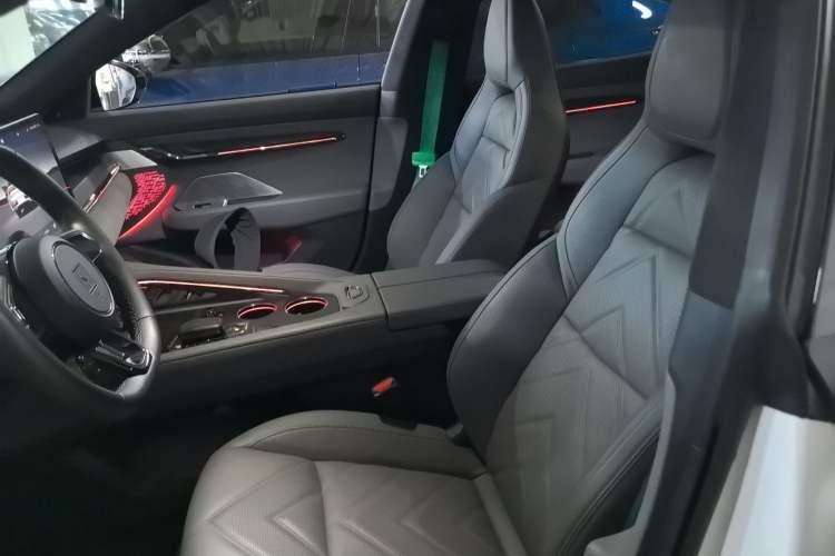 Used Zeekr 001 2023 WE Edition 86 kWh
