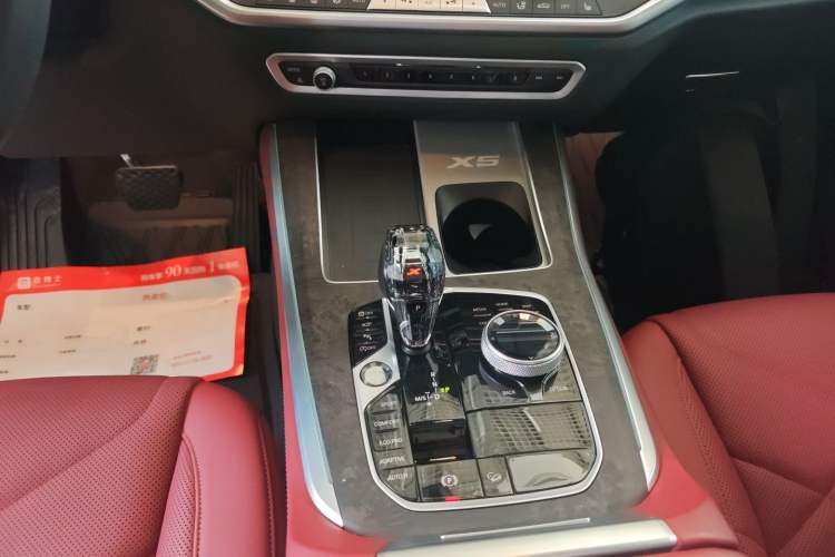 Used BMW X5 2022 Restyled xDrive 30Li Luxury Version M Sport Package
