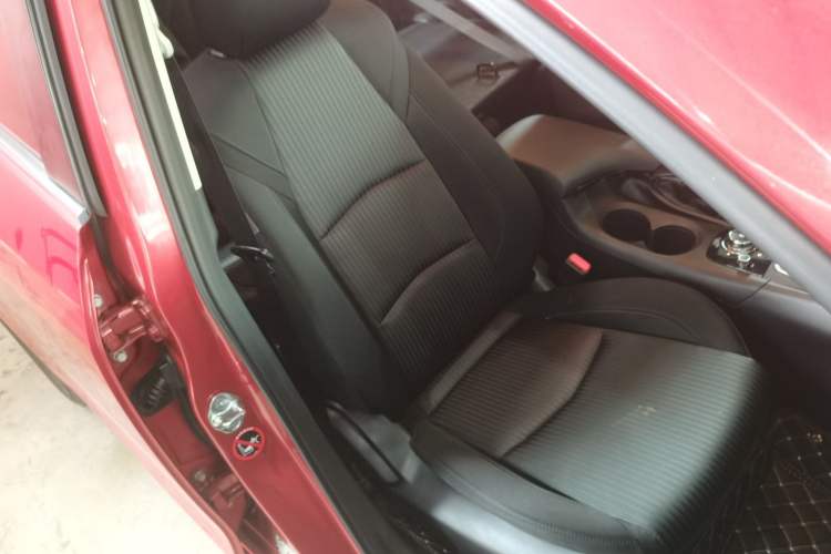 Used Mazda Mazda 3 Axela 2016 Sedan 1.5L Automatic Comfort Model