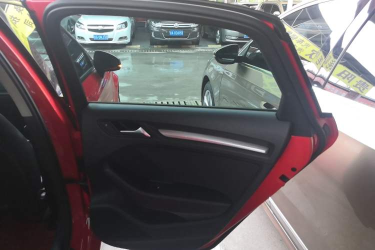 Used Audi A3 2014 Limousine 35 TFSI Automatic Fashion Model
