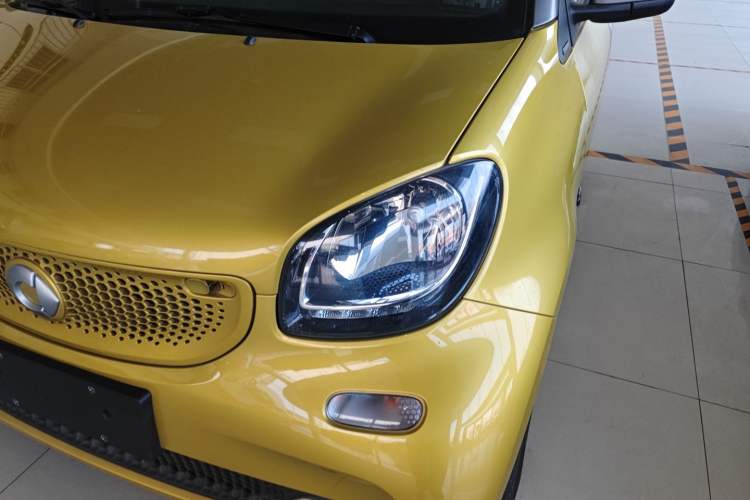 Used  fortwo 2015 1.0L 52 kW Hardtop Passion Edition