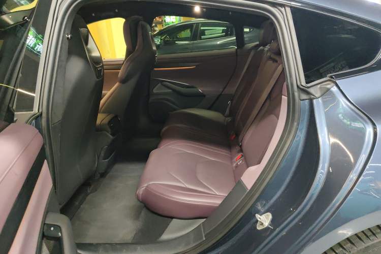 Used  SU7 2024 Four-Wheel Drive Ultra-Long Range Advanced Intelligent Driving Max Edition
