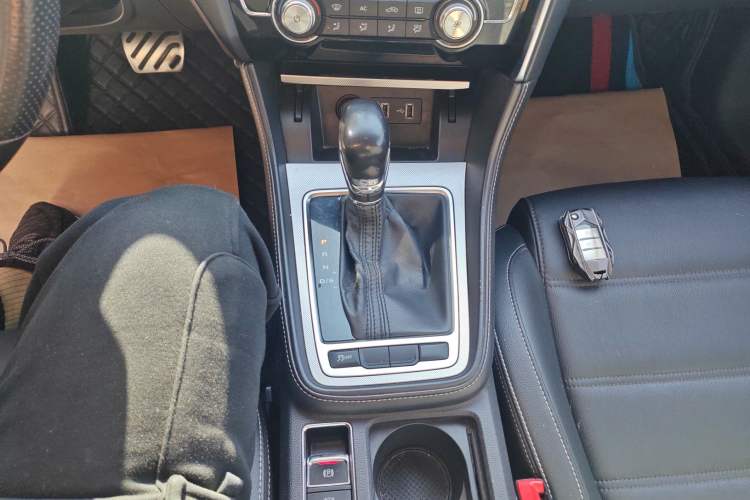 Used MG 6 2017 20T Automatic Luxury Smart Connect Version China V Standard