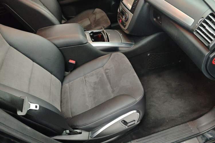 Used Mercedes-Benz R-Class 2014 R 320 4MATIC Business Model
