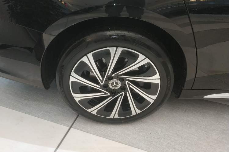 Used Mercedes-Benz E-Class 2024 E 300 L Luxury Model