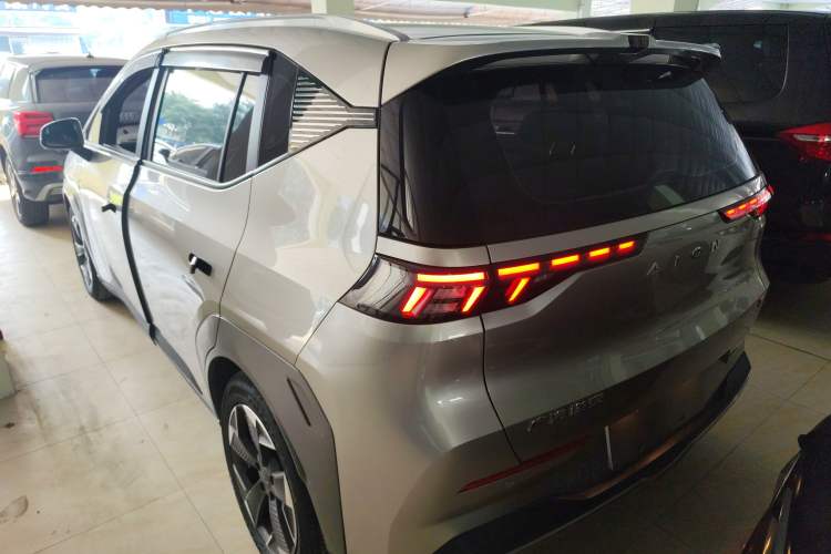 Used AION Y 2022 70 Intelligent Edition Lithium Iron Phosphate
