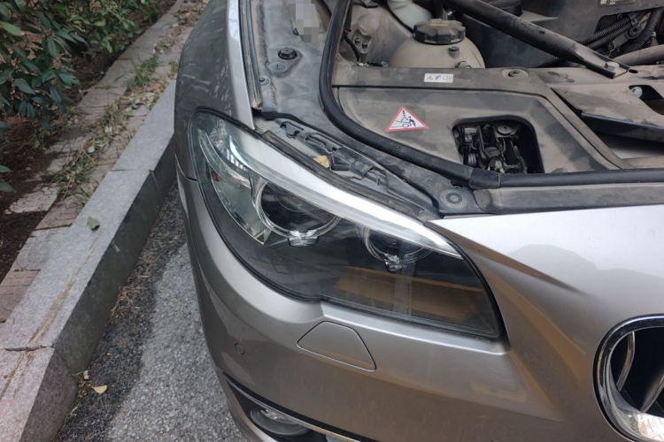 Used BMW 5 Series 2014 525Li Luxury Design Package
