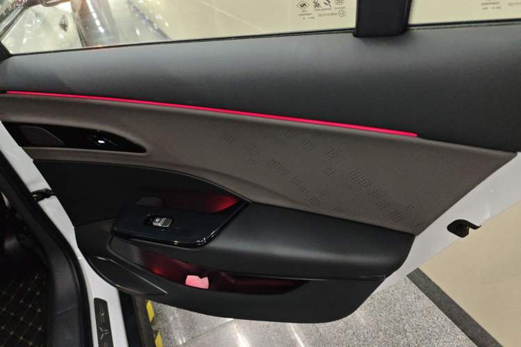 Used Hongqi EH7 2024 690 Pro