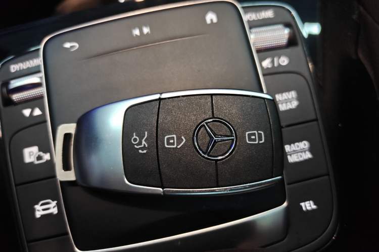 Used Mercedes-Benz GLE 2022 GLE 350 4MATIC Stylish Model
