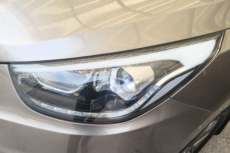 Used Hyundai ix35 2013 2.0L Automatic Two-Wheel Drive Smart GLS China IV Standard