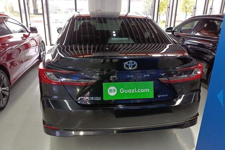 Used Toyota Camry 2024 Dual-Motor 2.0 HGVP Luxury Edition