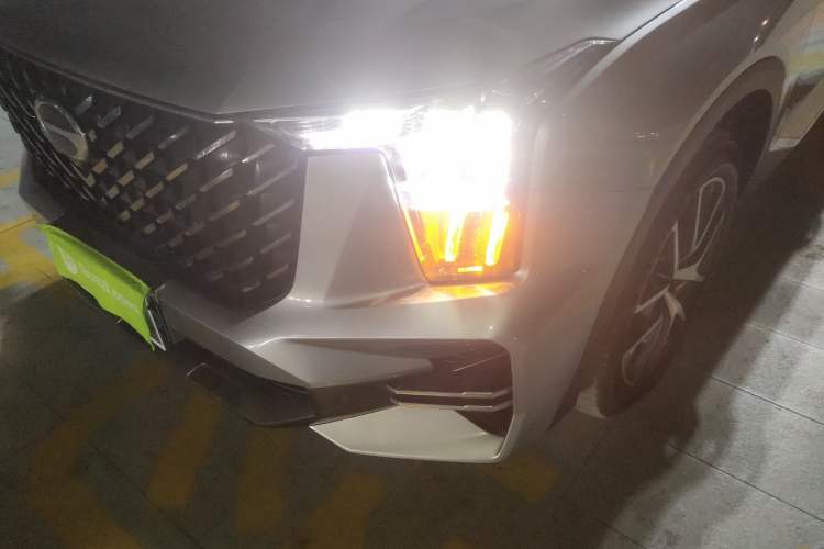 Used GAC Trumpchi GS8 2022 Linghang Series 2.0 TGDI Two-Wheel-Drive Luxury Smart Connectivity Version (7 Seats)