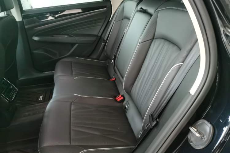 Used Volkswagen Passat 2023 330TSI Starry Luxury Edition
