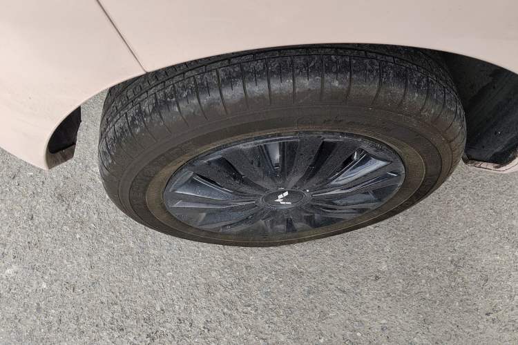 Used Wuling Hongguang MINIEV 2022 Macaron Premium Model – Lithium Iron Phosphate