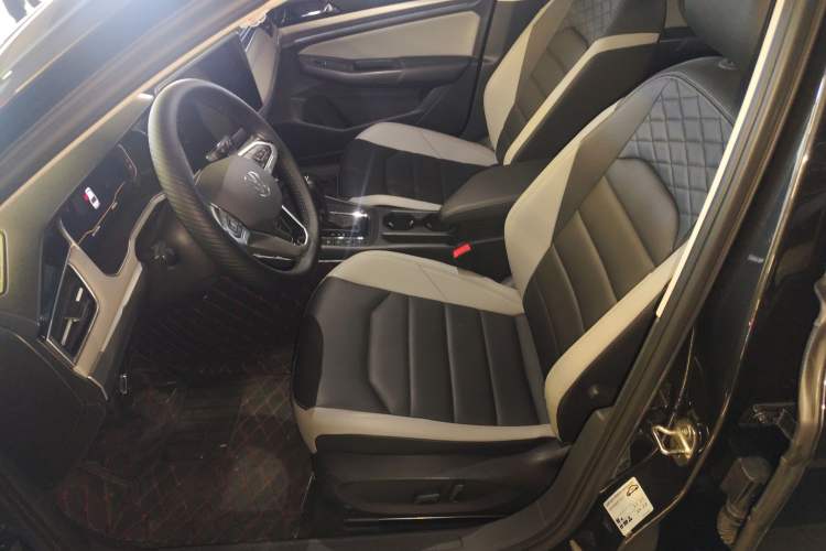 Used Volkswagen Bora 2023 300TSI DSG Prestige Edition