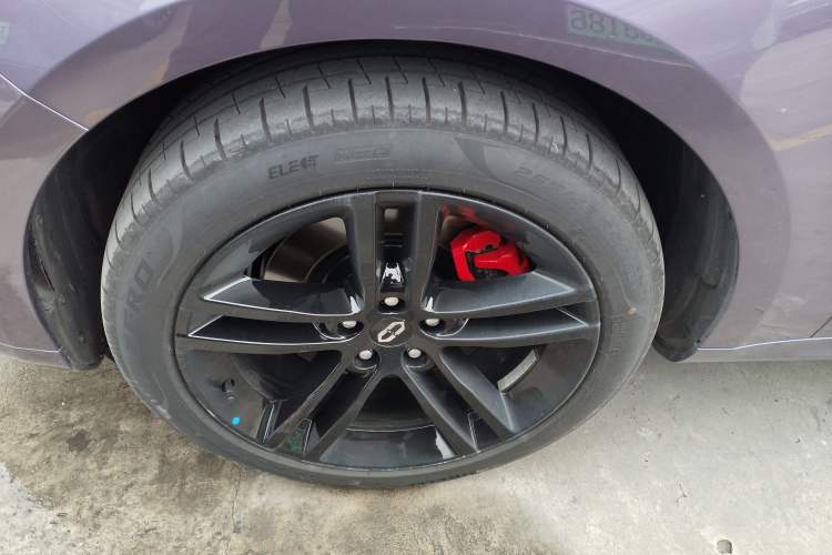 Used Hima AITO M5 2025 Extended-Range Ultra All-Wheel-Drive Version
