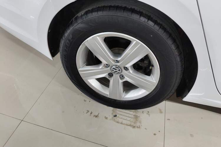 Used Volkswagen Lamando 2019 230TSI DSG Fashion Edition China V Standard