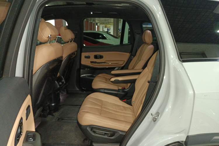 Used Nio ES8 2020 580 km Range Signature Edition Six-Seater Version
