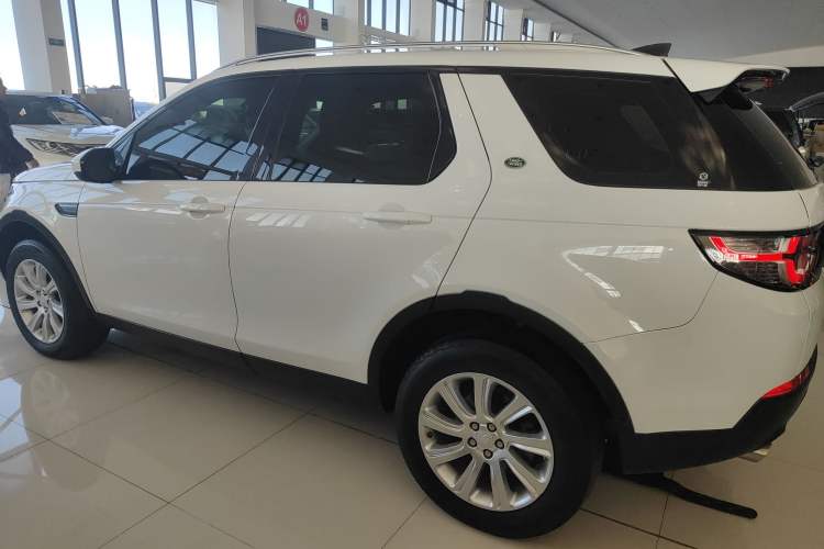 Used Land Rover Discovery Sport 2019 240 PS SE Version China VI Standard