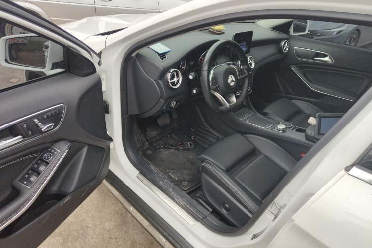 Used Mercedes-Benz GLA 2019 GLA 200 Fashion Model
