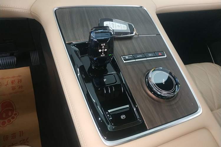 Used Geely Auto Monjaro L 2025 Dongfang Yao 2.0TD Automatic All-Wheel-Drive Wangyue Edition
