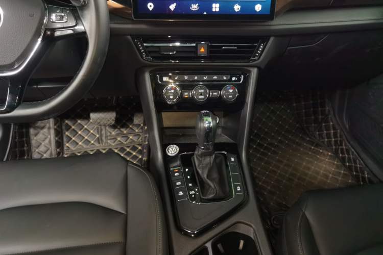 Used Volkswagen Tharu 2019 280TSI Two-Wheel Drive Luxury Edition China V Standard