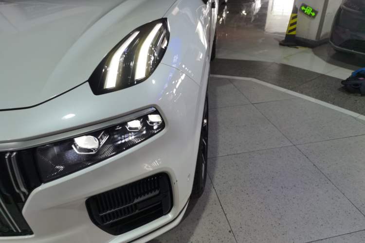 Used Lynk & Co 09 2021 2.0T Halo Six-Seater