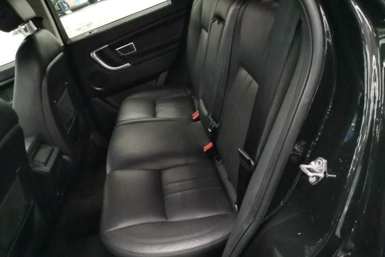 Used Land Rover Discovery Sport 2018 240 PS SE Version
