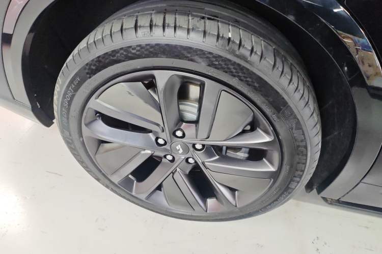 Used Li Auto L9 2022 Max model
