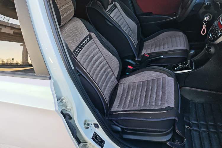 Used Hyundai Verna Ray 2014 1.4L Automatic GLX