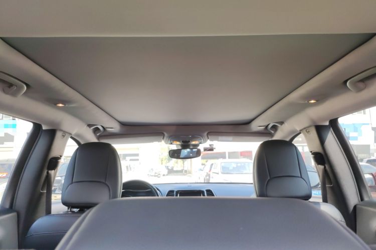 Used  Cherokee 2019 2.0T Four-Wheel Drive Explorer Edition China V