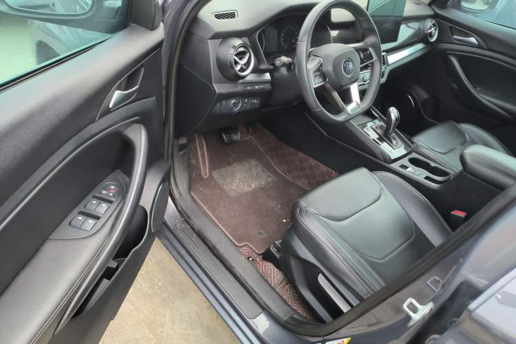 Used BYD Song 2021 Classic Edition 1.5T Automatic Elite Model
