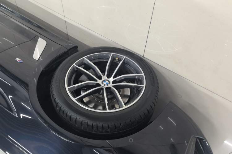 Used BMW 5 Series 2022 Second Facelift 525Li M Sport Package
