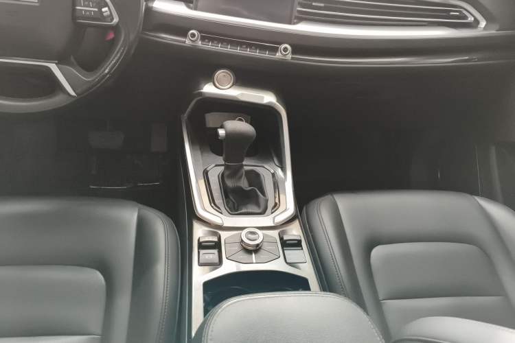 Used Haval H6 2018 Red-Label 2.0T Automatic Luxury Model
