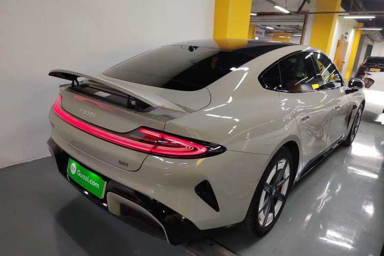 Used  SU7 2024 Rear-Drive Ultra-Long Range Advanced Pro-Level Intelligent Driving Version
