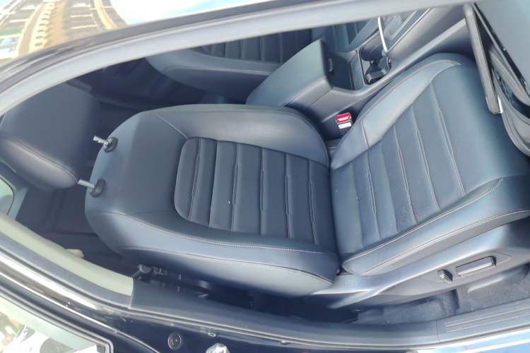 Used Honda CR-V 2023 240TURBO Two-Wheel Drive Deluxe Edition 7 Seats
